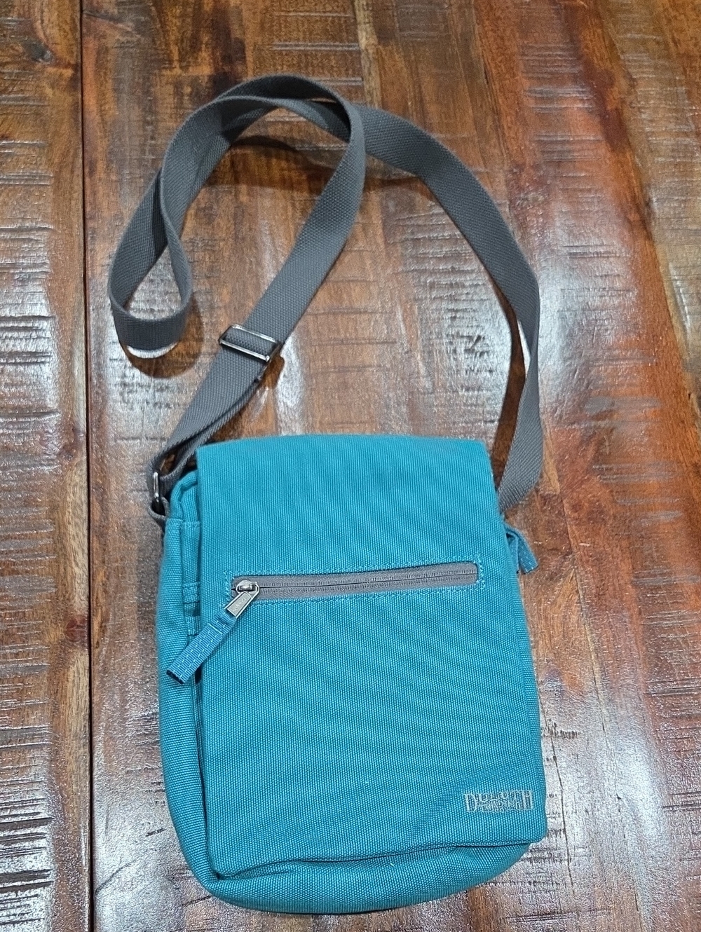 Duluth Trading Co. Crossbody Bag